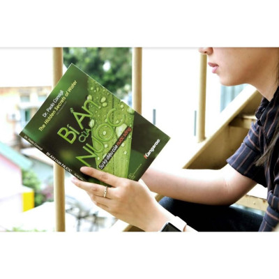 Sách Bí Ẩn của Nước First News