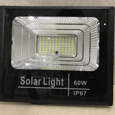 Đèn Năng Lượng Mặt Trời Công Suất 60W, IP67 Chống Thấm Nước, Cảm Biến Ánh Sáng, Có Remote