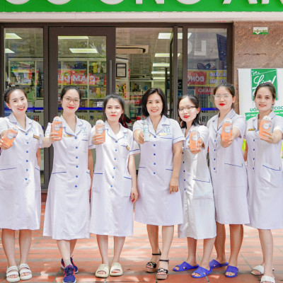 Dung dịch vệ sinh phụ nữ cao cấp Femfresh Soothing Wash 250ml