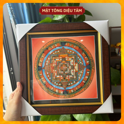 Tranh Mandala Kalachakra chú OM Nepal 27cm có khung kính tranh Kim cang họa sư vẽ tay thủ công (ngẫu nhiên) Mật tông Diệu Tâm