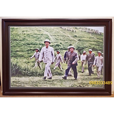 Ảnh màu gốc Chủ tịch HỒ CHÍ MINH và Đại tướng VÕ NGUYÊN GIÁP thăm đơn vị bộ đội 1957 