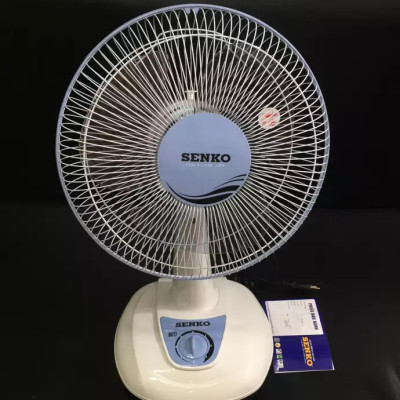 Quạt điện Senko để bàn tiện lợi cao cấp B1213 màu ngẫu nhiên - Hàng Chính Hãng