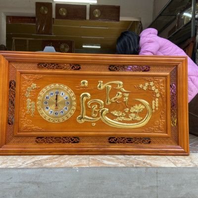 Tranh đồng hồ treo tường khắc chữ tài lộc bằng gỗ gõ đỏ kt 67×127×4cm