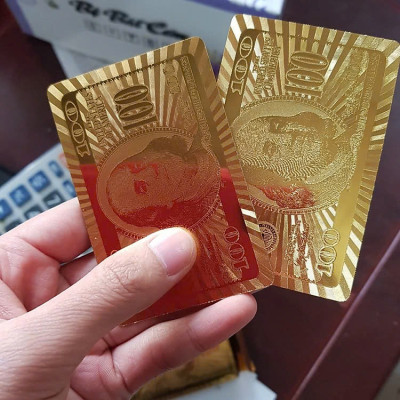 Bộ Bài Tây Poker Mạ Si Vàng Cao Cấp - Tú Lơ Khơ Phủ Nhũ Vàng Chính Hãng – Bộ 54 Lá Bài Tây Pocker Nhựa Dẻo Chống Thấm Nước Chống Gãy