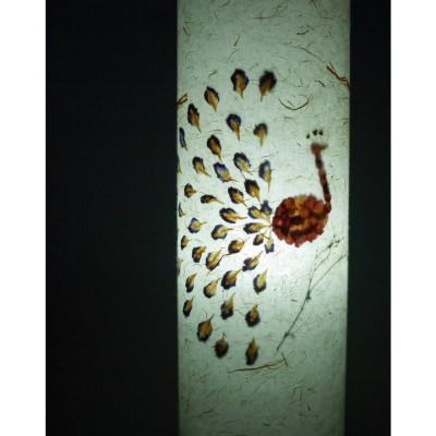 Đèn để bàn giấy dó hoa khô chú công