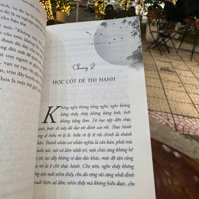 CHÍ TIẾN THỦ - Dương Thu Ái, Dương Chí Kiên – 1980 Books