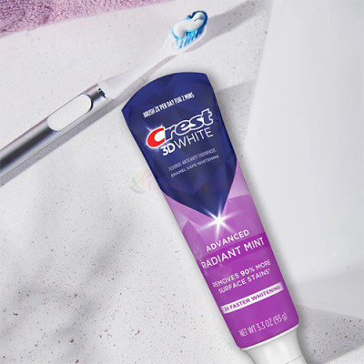 Kem đánh răng Crest 3D White Radiant Mint (93g) - Hàng chính hãng