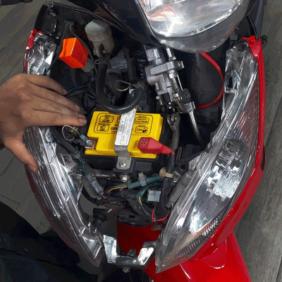 Pin khởi động Xe máy Mô tô DZM BP115, Tuổi thọ 8-10 năm | Thay Ắc quy chì | Pin Lithium LifePO4 | 12V - 7.5Ah - 150A | Phù hợp với các dòng xe phân khối 500cc-1000cc