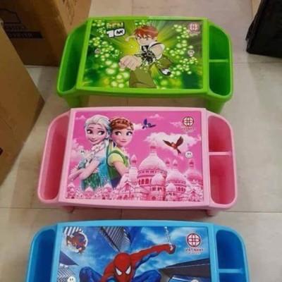 Bàn nhựa học sinh đa năng (kt 58 x 31 x 23 cm) - Màu bé trai