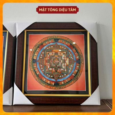 Tranh Mandala Kalachakra chú OM Nepal 27cm có khung kính tranh Kim cang họa sư vẽ tay thủ công (ngẫu nhiên) Mật tông Diệu Tâm