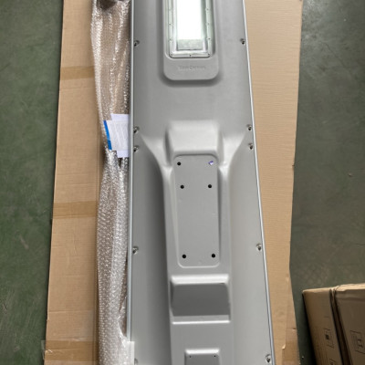 Đèn năng lượng mặt trời SKI-OLK100W