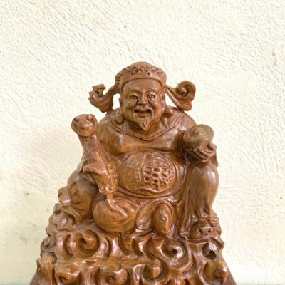 Tượng thần tài bằng gỗ bách xanh thơm nức kt cao 15×8×6cm 