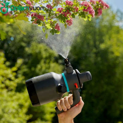 BÌNH TƯỚI CÂY ÁP SUẤT 1.25 LÍT GARDENA 11120-20