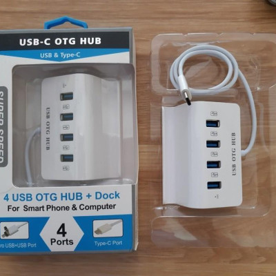 Hub USB Type-C ra 4 cổng USB kiêm giá đỡ cho Điện thoại