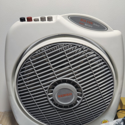 Quạt Bàn Đảo 3 Tấc Senko BD8860 - Màu Ngẫu Nhiên - Hàng chính hãng