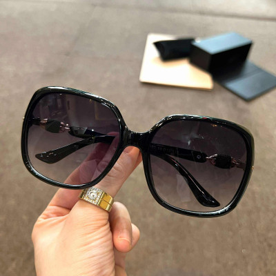 Kính râm chống nắng thời trang cho nữ Mắt vuông sành điệu