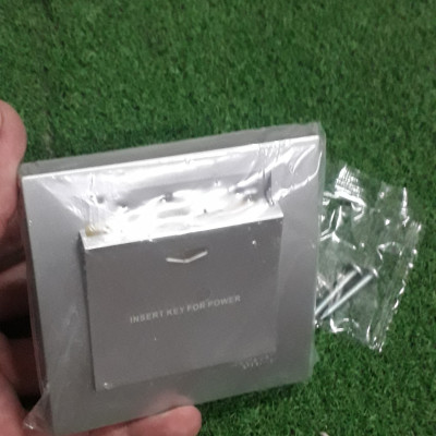 KB31EKT - Thẻ chìa khóa khách sạn Vivace, 16A, 240V, nhôm bạc