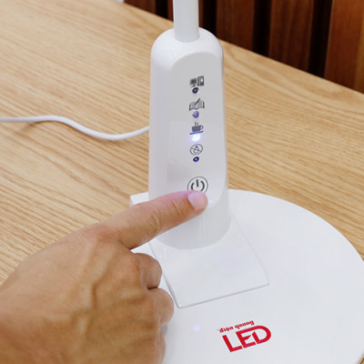 Đèn Bàn LED Điện Quang - ĐQ LDL04 4W