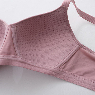 Áo lót nữ 718 – Mút mỏng thông hơi, không gọng, cài sau 3 móc, co giãn thoải mái