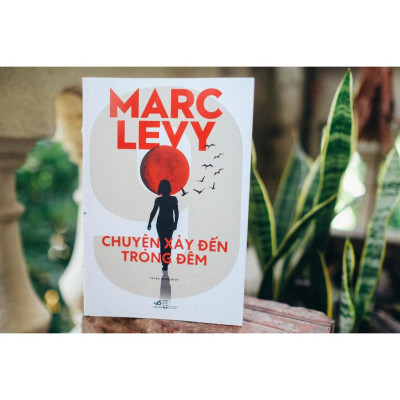 Sách - Chuyện xảy đến trong đêm (Tập 1 series 9)