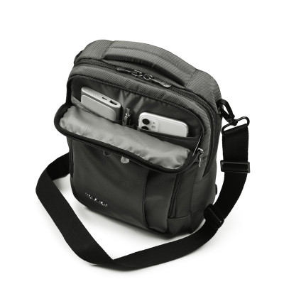 Túi đeo chéo kiêm balo chính hãng Mikkor dòng The Gibson Sling/Backpack