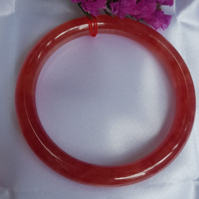 Vòng Cẩm Thạch Đỏ đẹp A 58mm x cọng 8mm màu đỏ tươi sáng bóng mượt đỏ là màu chiến thắng chuẩn hợp nữ mạng hỏa mạng thổ 55kg - 68kg đeo đẹp tay may mắn tốt sức khỏe công việc rực rỡ tài lộc ạ