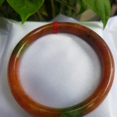 Vòng Mã Não Tứ Quý đỏ xanh bông Ni 55mm chột 7mm nặng 54kg đến 62kg đeo đẹp sẽ giúp cho bạn trông thật nổi bật và thu hút mọi ánh nhìn xung quanh đấy ạ