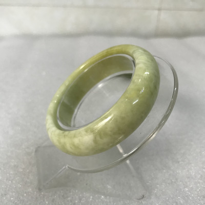 Vòng tay Đá Tự Nhiên Serpentine màu vàng bản dẹt cho người mệnh Thủy và Kim vongtaymenhthuy