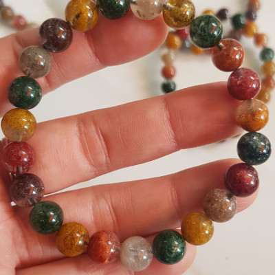 Vòng tay phong thuỷ may mắn đá Thạch anh Ưu linh đa sắc Size hạt 8mm đá Ưu linh đẹp sang trọng của đá thạch anh tự nhiên đa sắc giúp xua tan mệt mỏi, đem đến năng lượng tích cực may mắn tài lộc cho gia chủ ,tăng sự quyến rũ sang trọng cho phái đẹp ạ