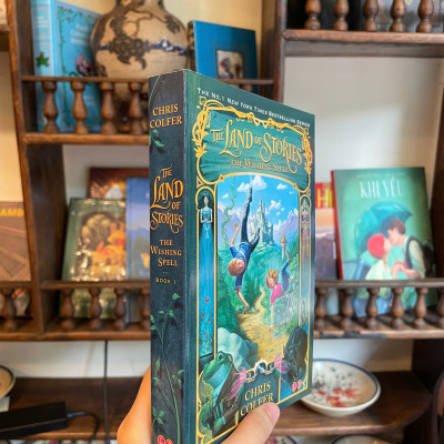 Sách - The Land of Stories the Wishing Spell by Chris Colfer/ Sách thiếu nhi tiếng Anh