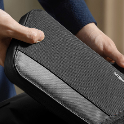 TÚI ĐỰNG PASSPORT DU LỊCH TOMTOC PASSPORT HOLDER – H0113D1 - Hàng Chính Hãng