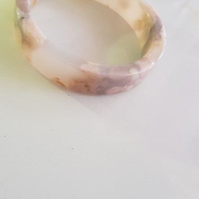 Vòng tay Nữ Mã Não Bản Vuông bông rau câu Ni 50mm x cao 13mm x dầy 5mm Nữ 45kg - 50kg đeo đẹp xinh tay lắm ạ