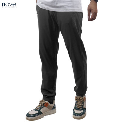 Quần thể thao nam Novelty Regular fit họa tiết in phản quang xám NQTMMDNPSR230594D