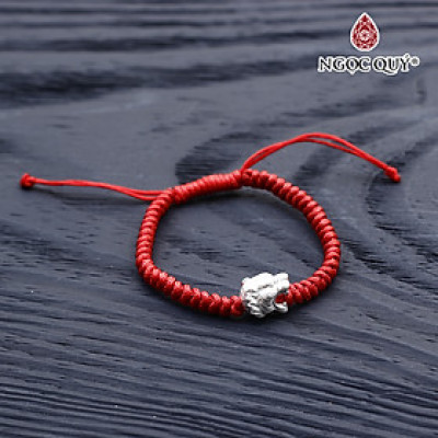 Vòng tay thắt dây đỏ phối đầu hổ bạc - Ngọc Quý Gemstones