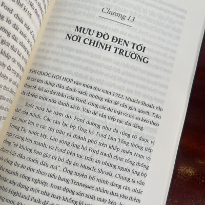 THÀNH PHỐ ĐIỆN - Thomas Hager – Kim Anh dịch – Tân Việt – NXB Dân Trí – Bìa mềm