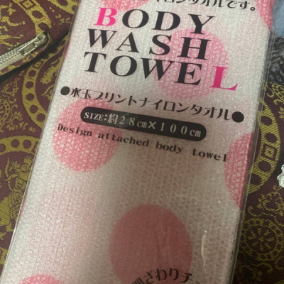 Khăn tắm tạo bọt Seiwa-pro chấm bi 28x100cm