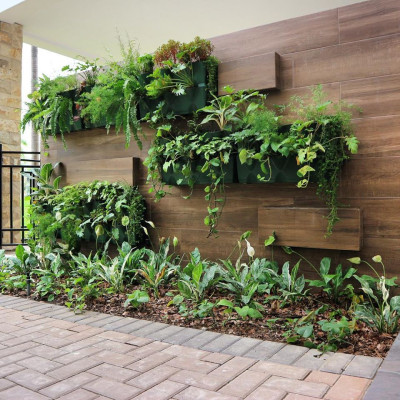 KHUNG TRỒNG RAU SẠCH ĐỨNG TẠI NHÀ CỦA CHÂU ÂU (3 khung xếp chồng lên nhau với 9 lỗ trồng và 1 khay chứa nước) dễ dàng lắp đặt và di chuyển. Không kèm hệ thống tưới nhỏ giọt