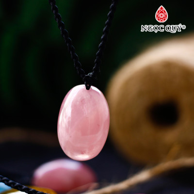 Mặt dây chuyền hình oval đá thạch anh hồng đậm - Ngọc Quý Gemstones