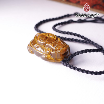 Mặt dây chuyền long quy đá mắt hổ vàng nâu 35x34x12mm mệnh thổ, kim - Ngọc Quý Gemstones