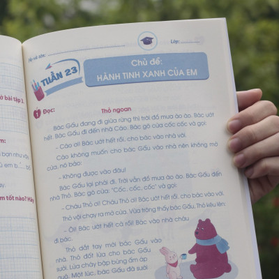 Sách: Combo Tuyển Chọn Những Bài Văn Miêu Tả 2 + Phiếu Ôn Tập Cuối Tuần Tiếng Việt Lớp 2