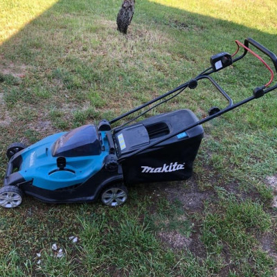 MÁY CẮT CỎ ĐẨY DÙNG PIN (530MM/BL)(18VX2) MAKITA DLM532Z (KHÔNG KÈM PIN VÀ SẠC) - HÀNG CHÍNH HÃNG