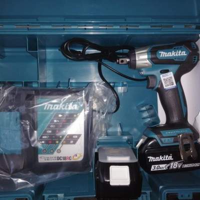 MÁY SIẾT BU LÔNG DÙNG PIN(12.7MM/BL)(18V) 180NM MAKITA DTW181RFE (01 SẠC NHANH 02 PIN 18V/ 3.0AH.) - HÀNG CHÍNH HÃNG