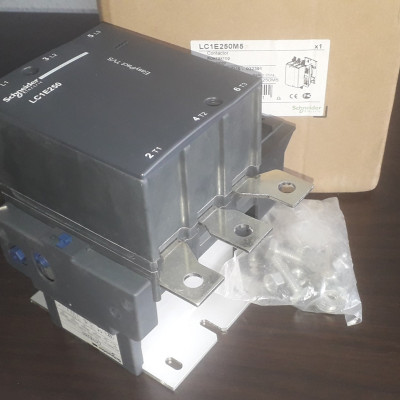 Khởi động từ LC1E250M5 Schneider 3P 250A coil 220Vac | Chính hãng |