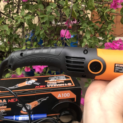 Máy cắt cầm tay NATAKA 950W ,công tắc bóp,lưỡi cắt 100mm chuyên cắt sắt,nhôm,gạch,đá hoa cương,mài góc