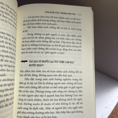 CON QUÁI VẬT TRONG TÂM TRÍ - NHỮNG CA BỆNH TÂM LÝ OÁI OĂM - Diêu Nghiêu – Đặng Hồng Quân dịch –Nhã Nam - NXB Hà Nội