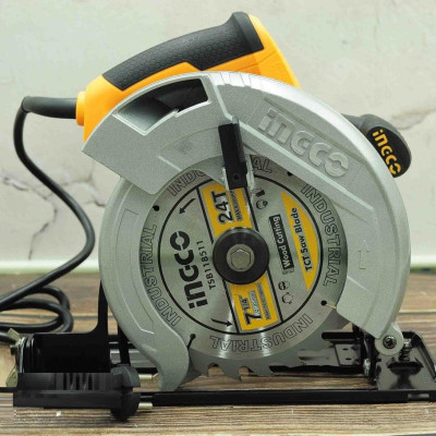 MÁY CƯA ĐĨA TRÒN 185MM 1600W INGCO CS18568 - HÀNG CHÍNH HÃNG