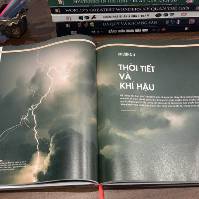 Combo sách Trái đất và sách Khám phá bí ẩn không gian ( Bộ 2 cuốn ) - Tổng hợp kiến thức khoa học tự nhiên và vũ trụ
