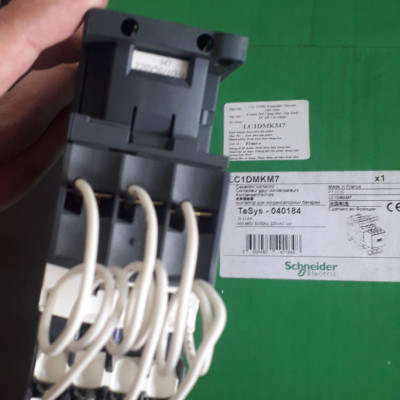Khởi động từ LC1DMKM7 Contactor Tụ Bù 3P 25Kvar 220V