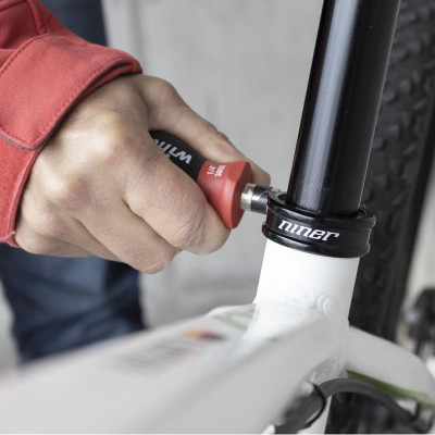 Tua vít đa năng 7 đầu bit Wiha 43613