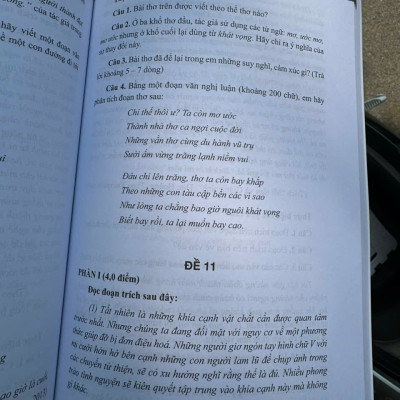 ÔN THI VÀO 10 MÔN NGỮ VĂN (Theo Chương Trình GDPT 2018) – Nxb ĐHQGHN